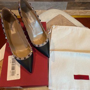 Valentino Rockstud 85 Patent Pump (Brand new)